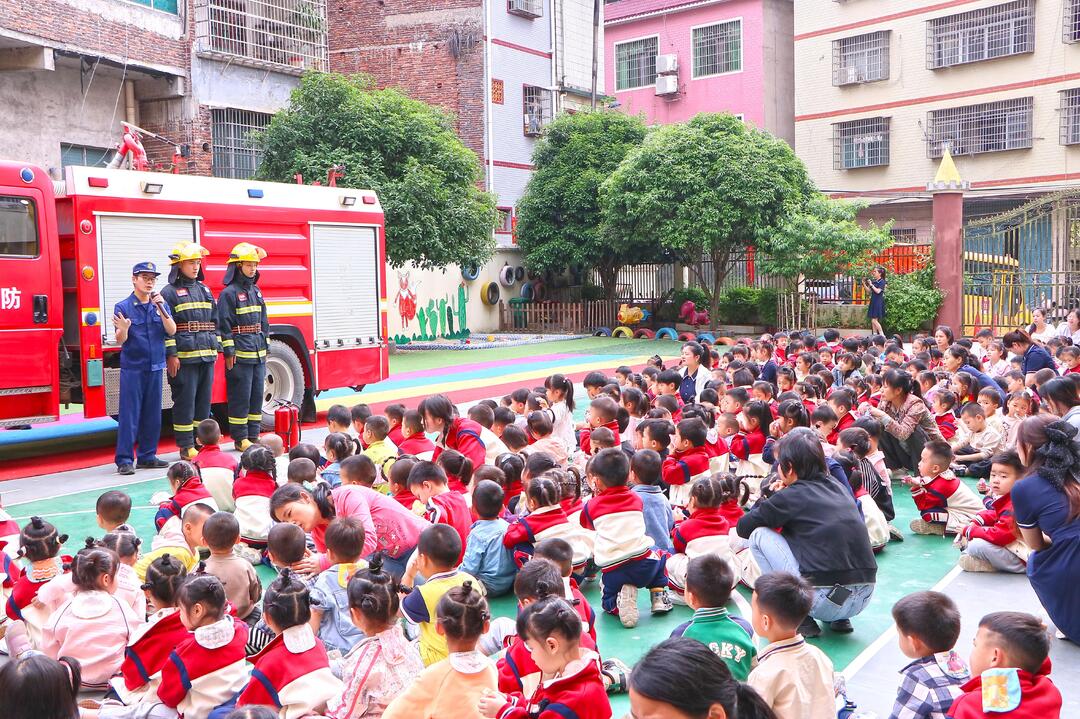 宁远：300余名幼儿齐上消防安全“第一课”