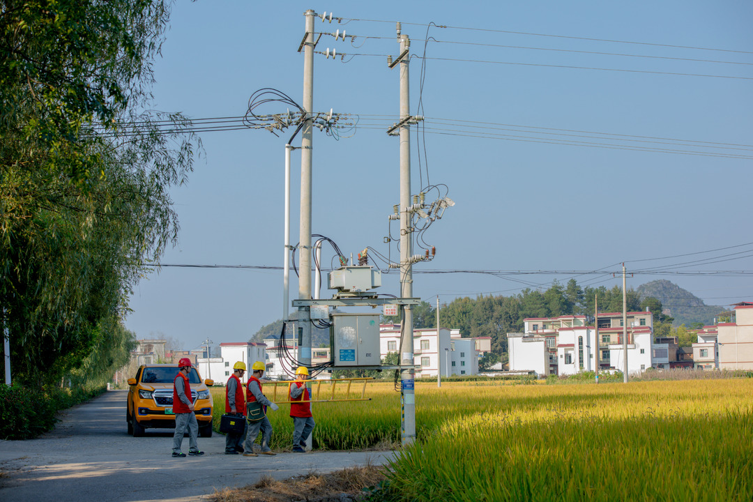 宁远：全面排查线路隐患 贴心保电服务秋收