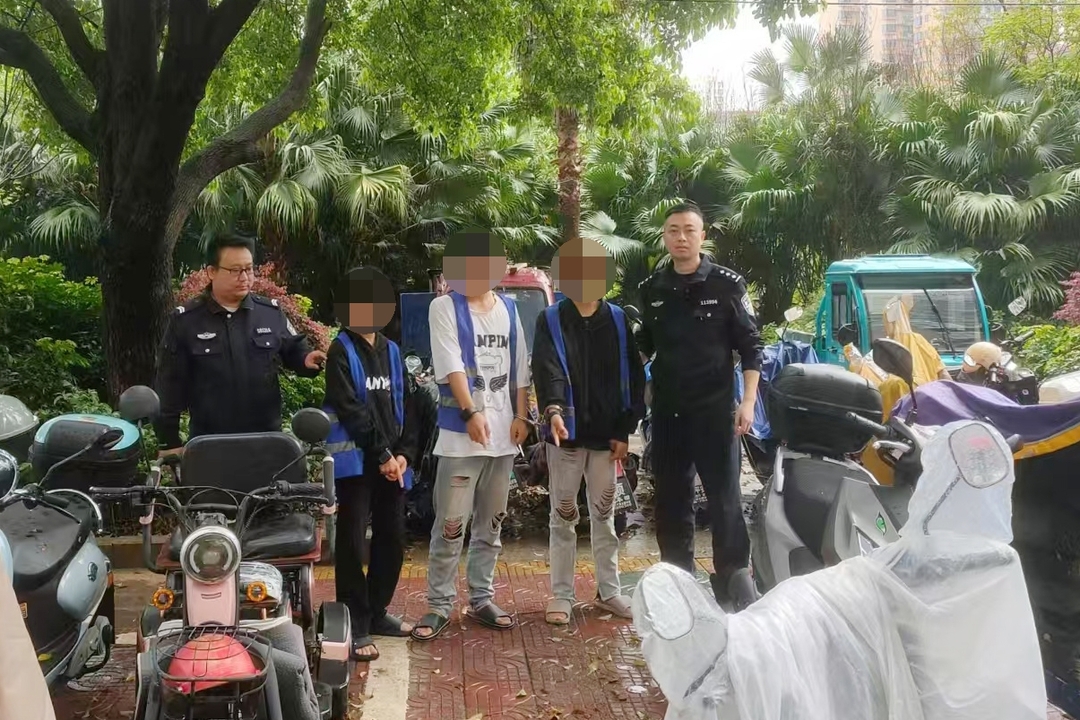 宁远公安成功抓获一盗窃电摩团伙