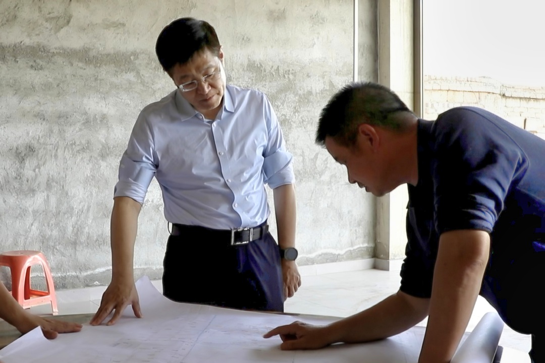 胡勇刚调研稻田公园建设工作
