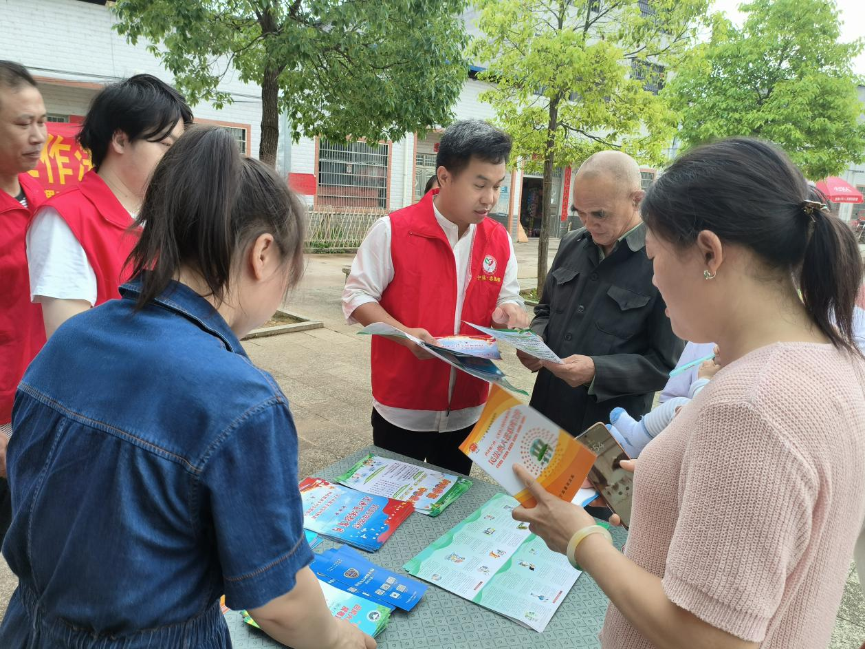 宁远桐木漯瑶族乡：反诈宣传进村入户
