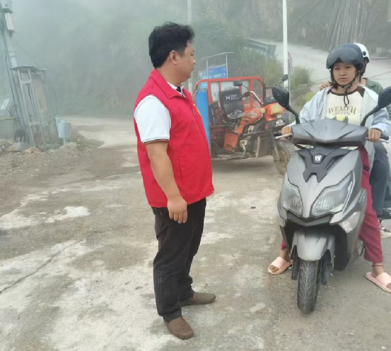 寧遠(yuǎn)棉花坪瑤族鄉(xiāng)：“兩站兩員” 筑牢道路交通安全防線