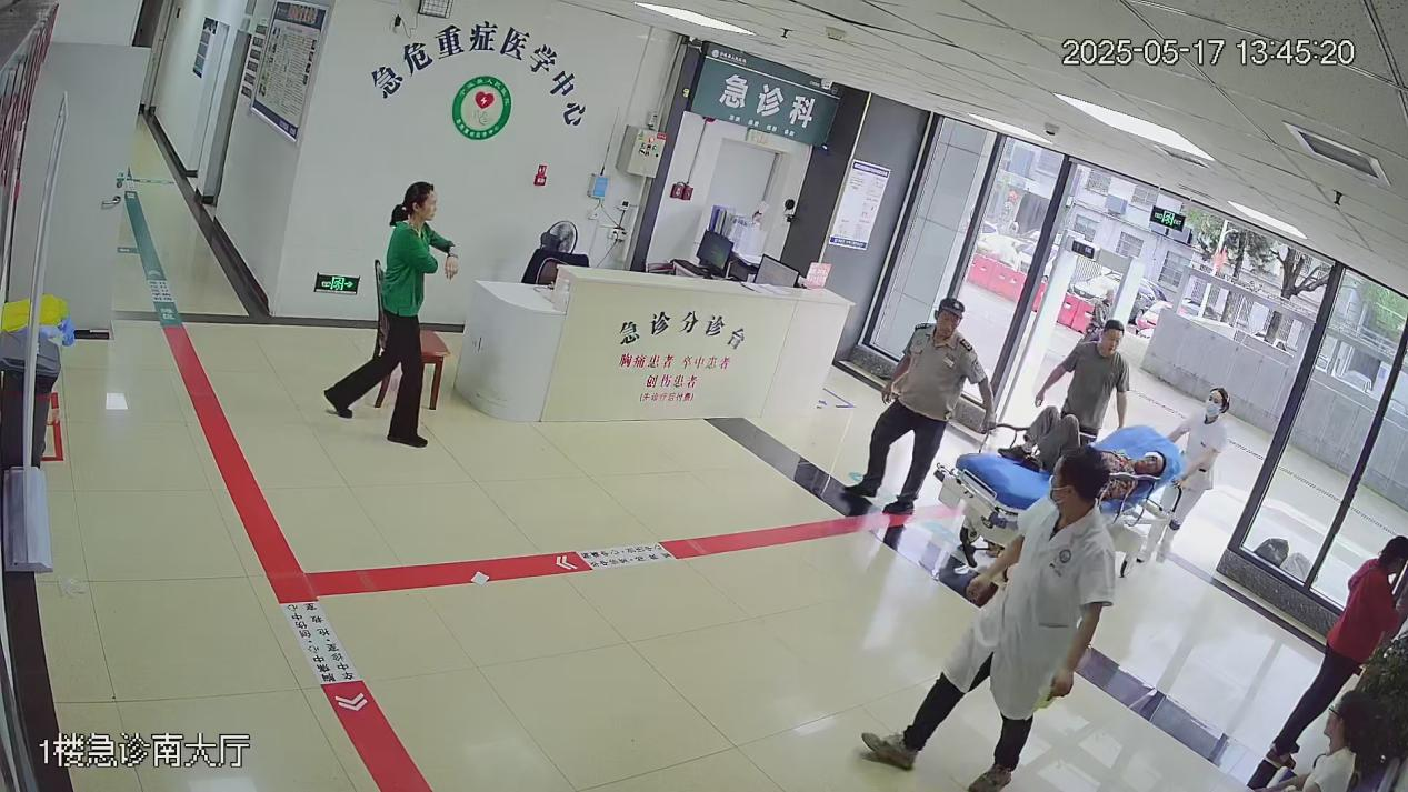 宁远县人民医院：保卫科及时救助跌倒患者