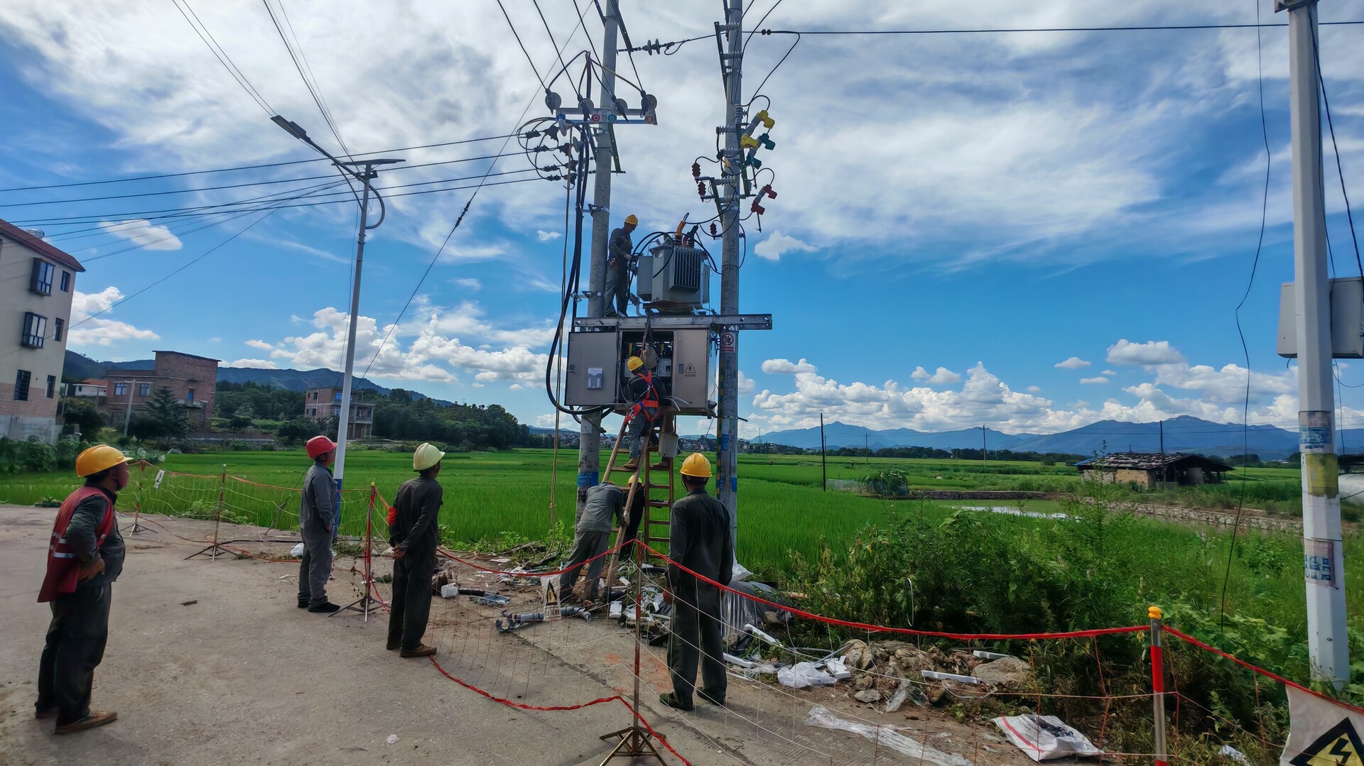 寧遠(yuǎn)電力：護(hù)航電網(wǎng)檢修“零感知”