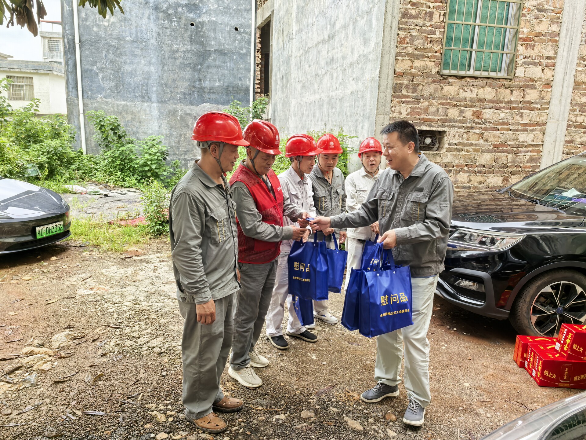 寧遠電力：保電慰問暖人心