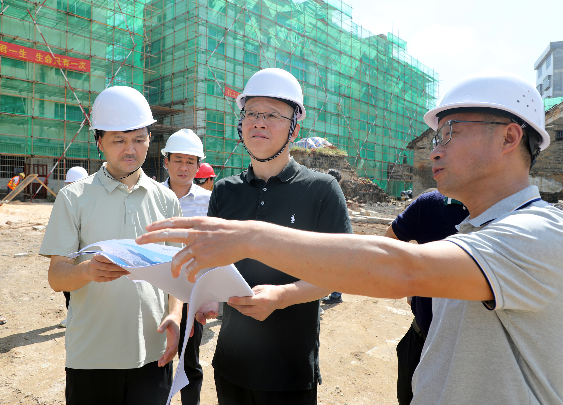 毛政調(diào)研重點(diǎn)項(xiàng)目工作 強(qiáng)調(diào)加快建設(shè)惠及民生