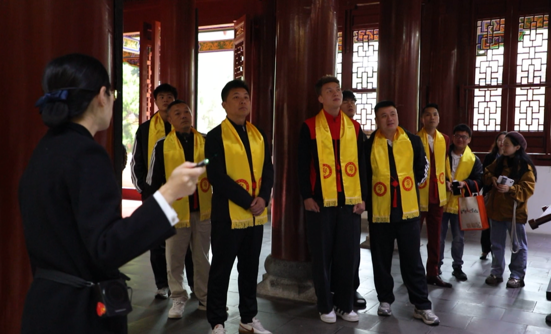 湘超永州队走进宁远九嶷山舜帝陵