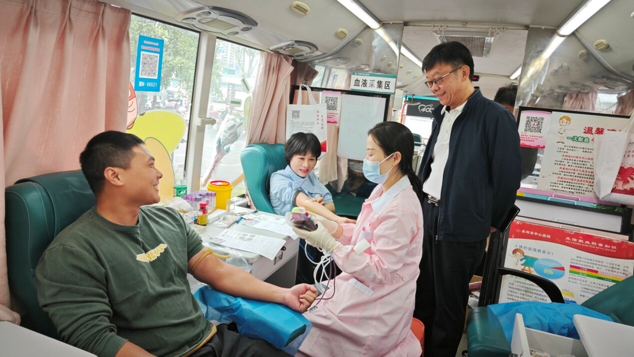 宁远县中医医院44名职工无偿献血践初心