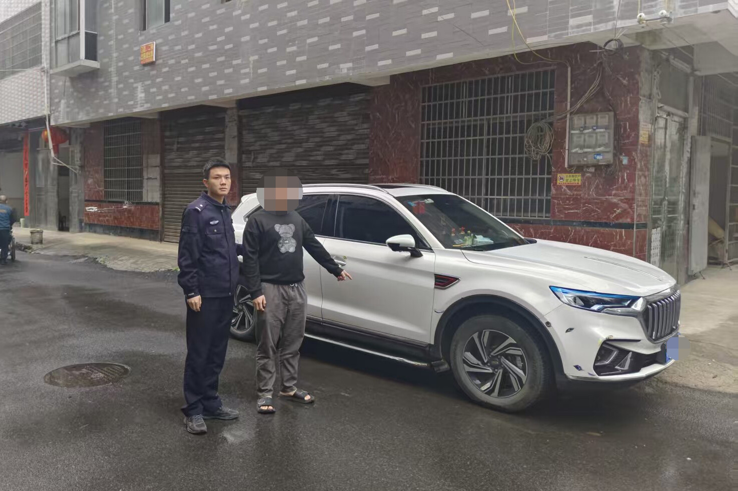 宁远公安成功破获“拉车门”盗窃案