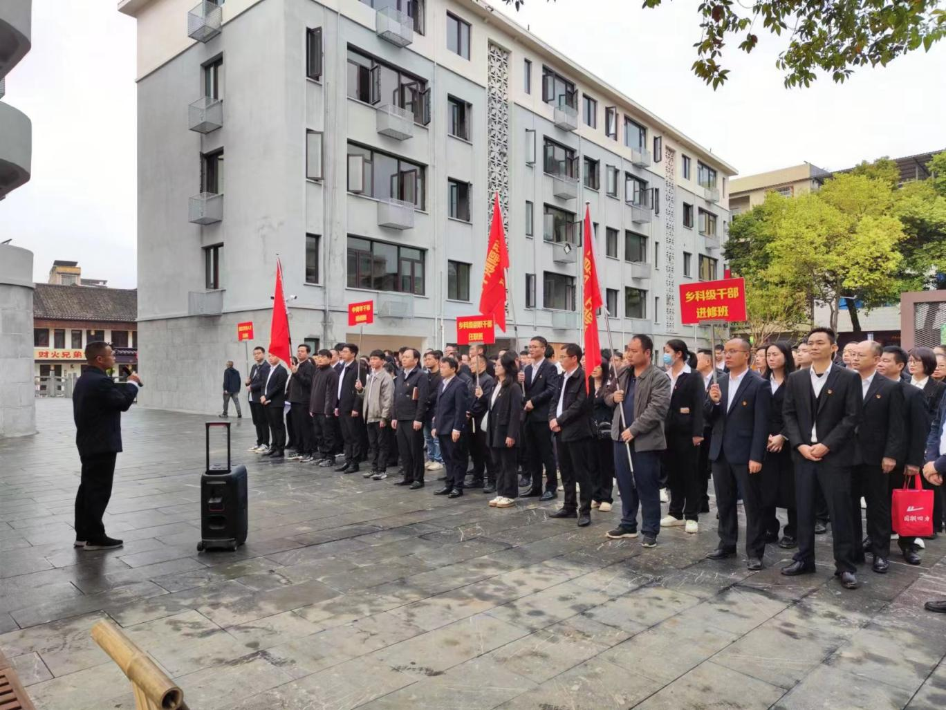 宁远：青石板上听党课 古城街区悟真经