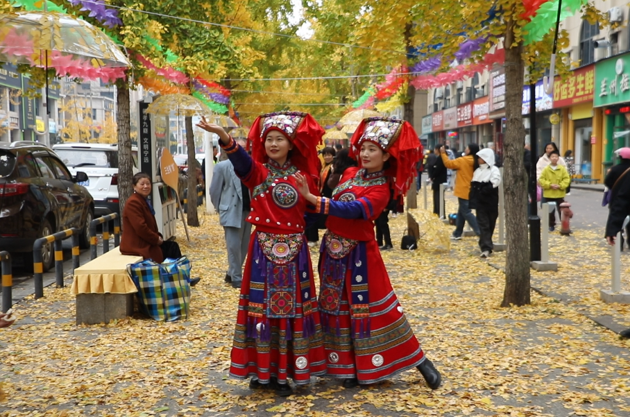 宁远：金黄银杏扮靓县城