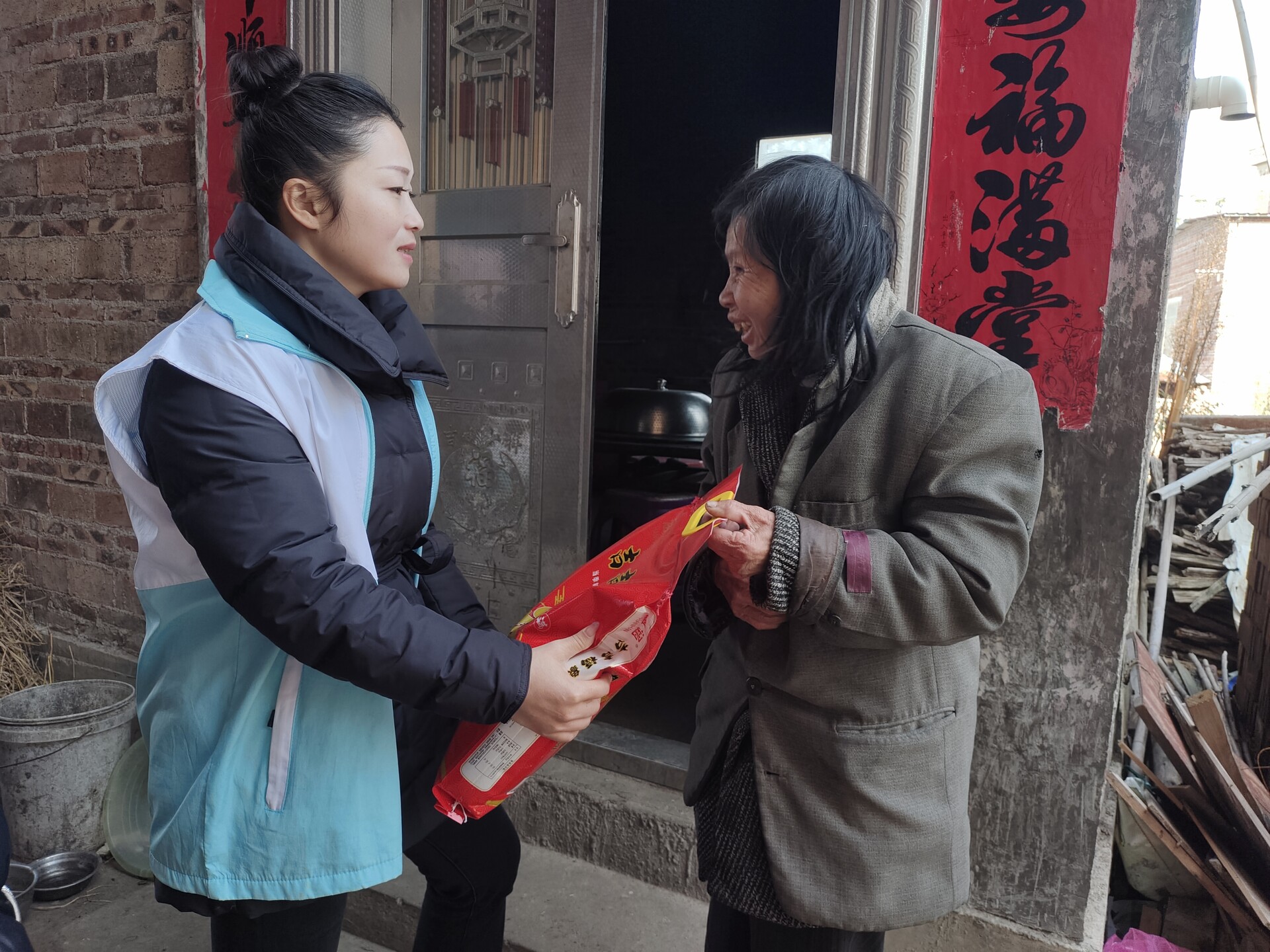 宁远县文庙街道：米香暖人心 走访传温情