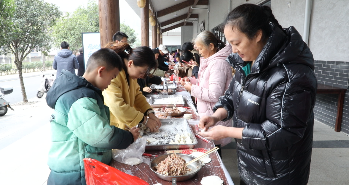 宁远：冬至家庭日启幕 民俗消费双助力