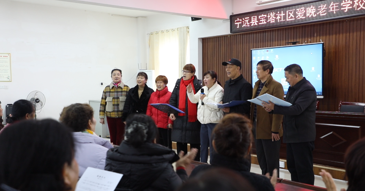 宁远县桐山街道：乐声暖夕阳 老有所乐添幸福