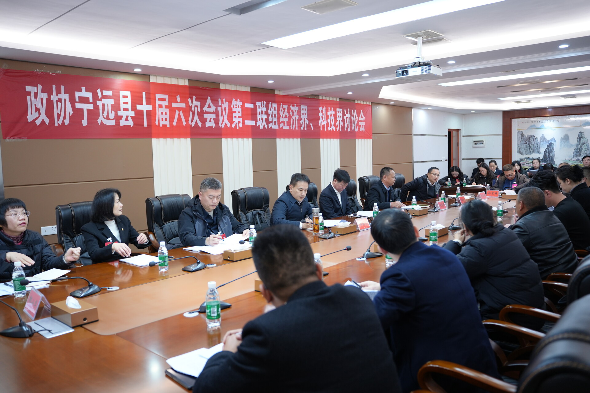 【聚焦两会】林亮亮参加县政协第二联组讨论