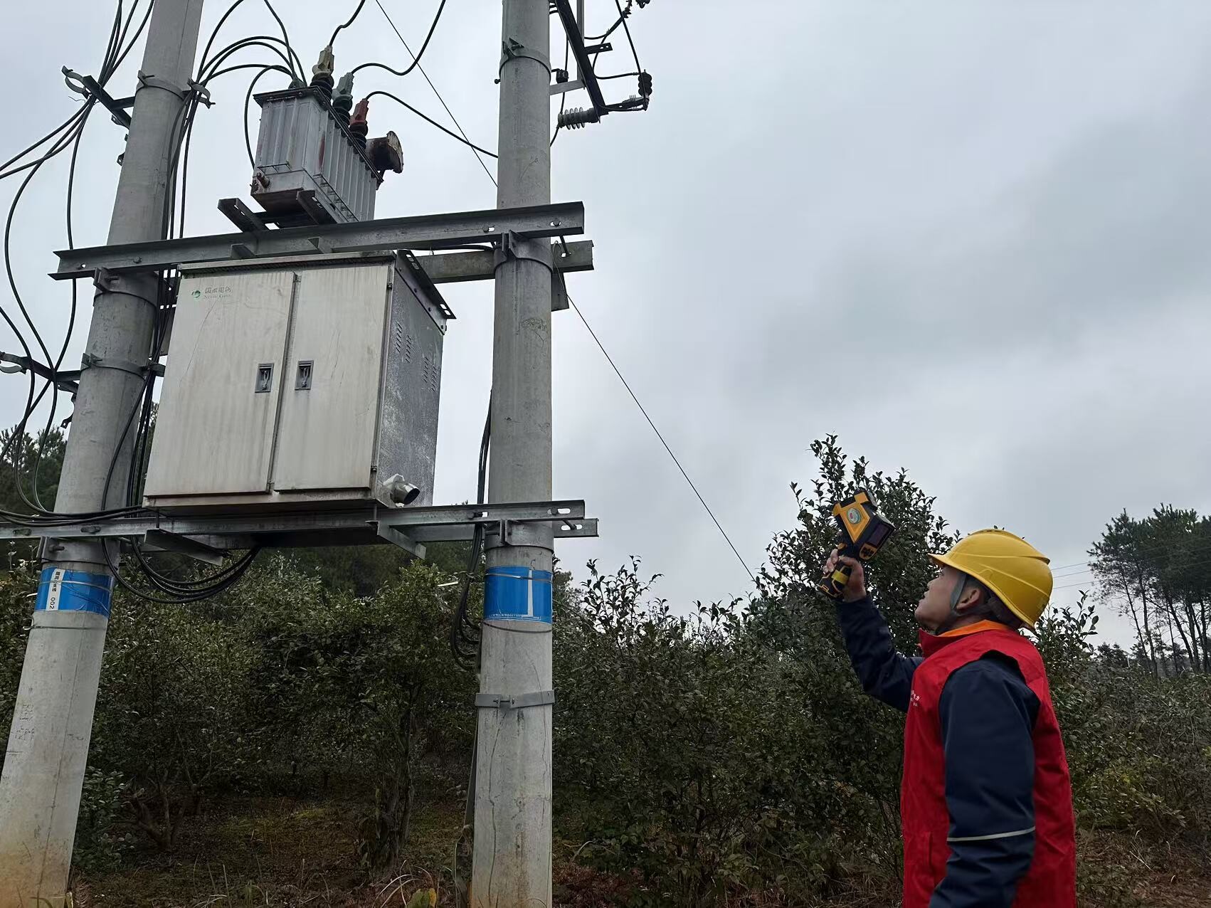 宁远电力：精准巡视测温 筑牢供电防线