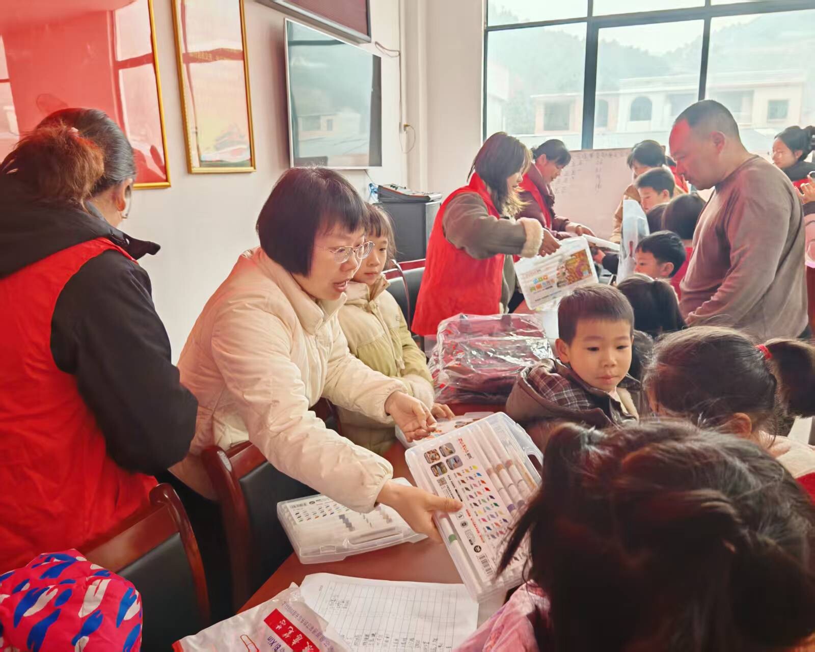 宁远：儿童关爱服务活动走进瑶乡