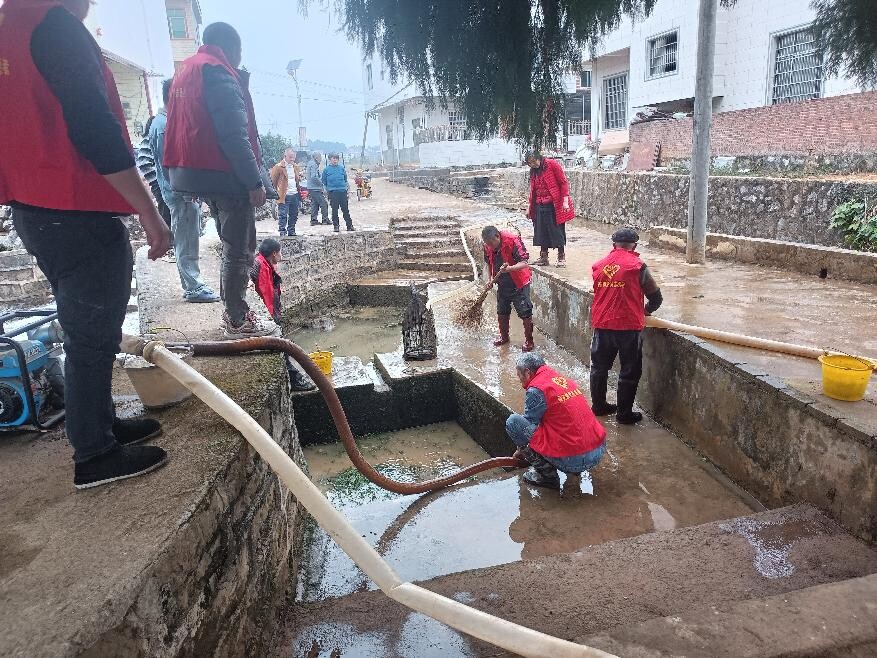 宁远县保安镇：扮靓乡村迎新春