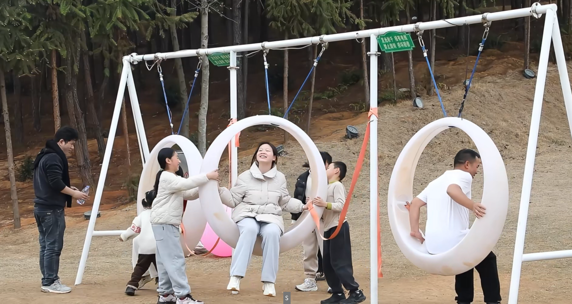 宁远：印山公园热闹迎客庆新春