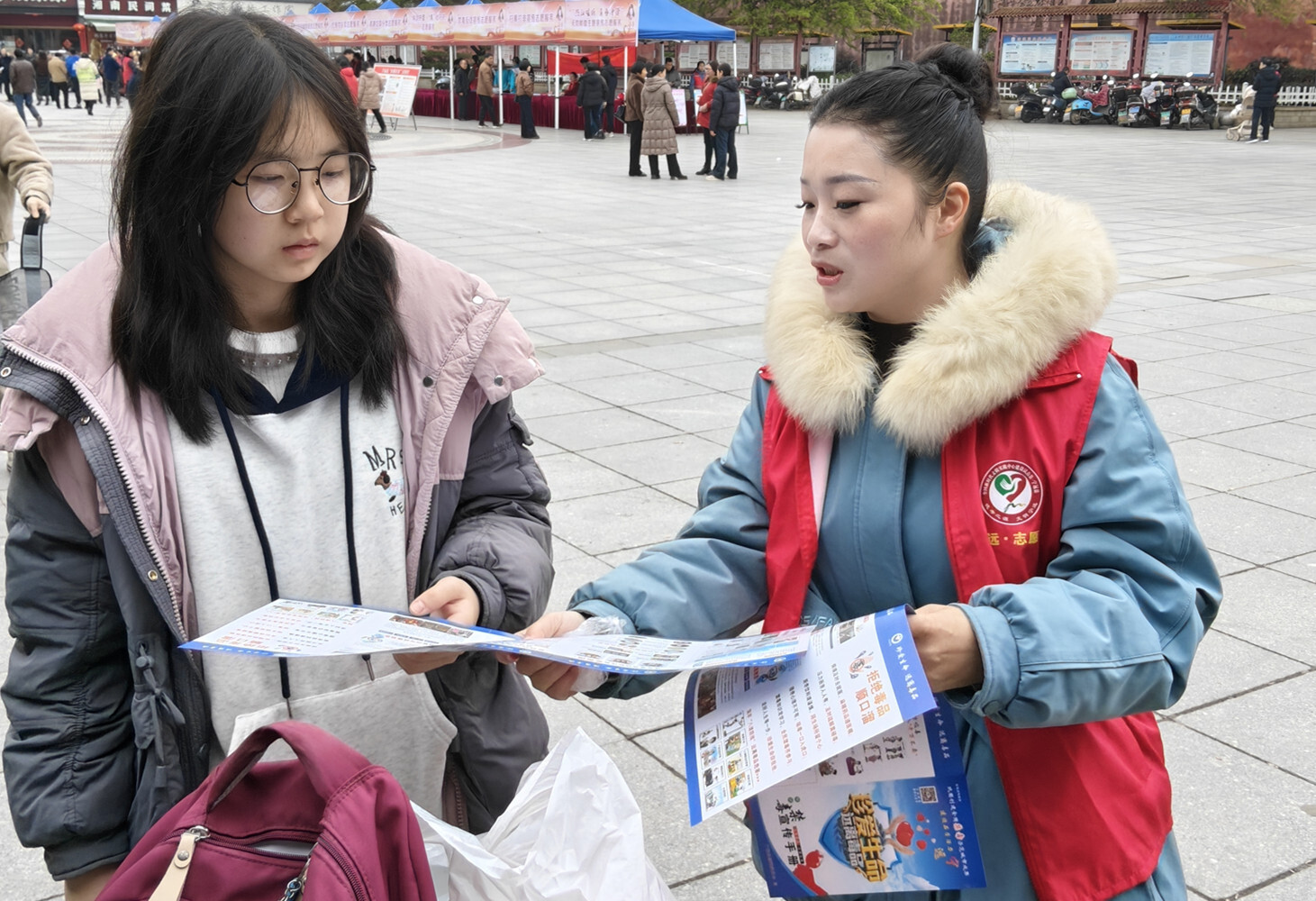 宁远县文庙街道：践行雷锋精神 传递禁毒力量