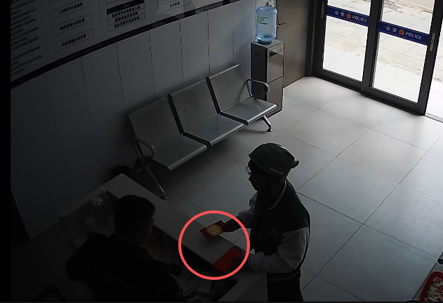 宁远警民接力暖心寻主