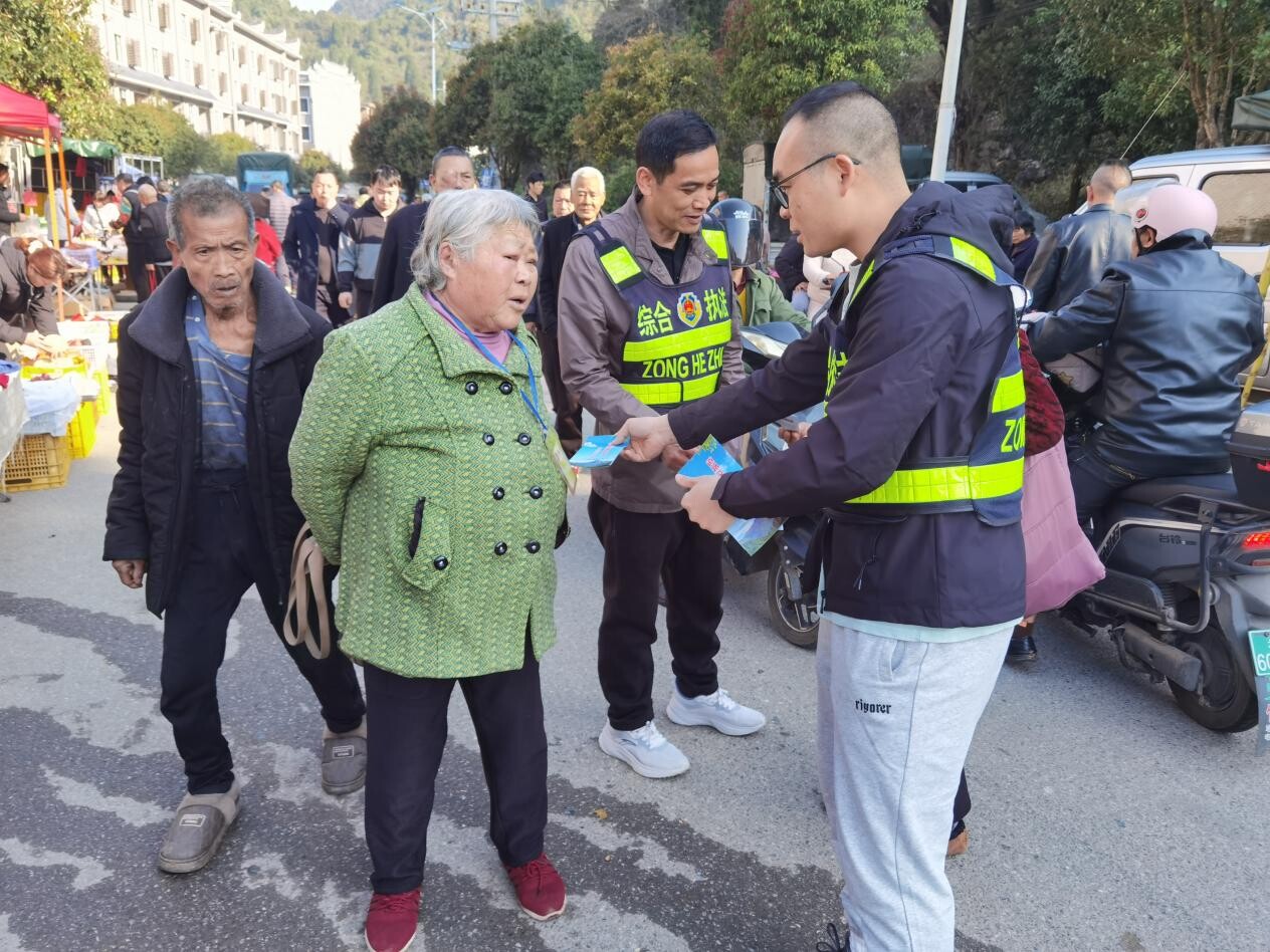 宁远县九疑瑶族乡：交通安全宣传“零距离”