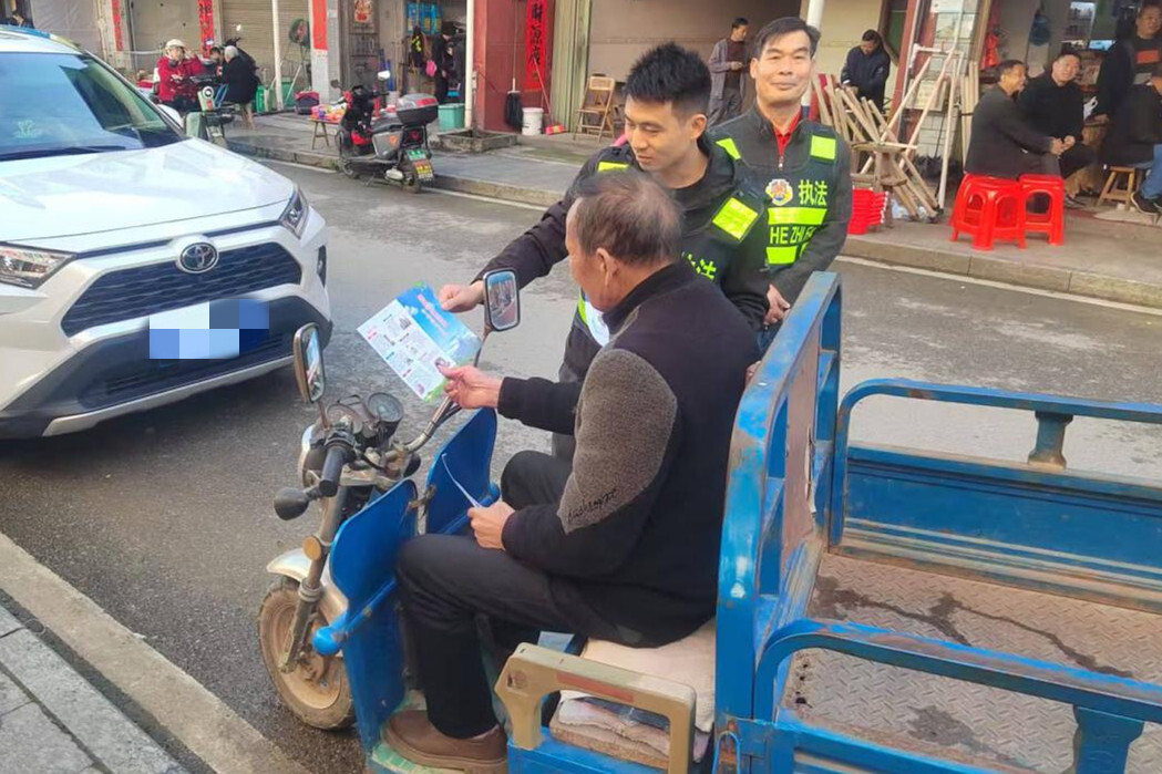 宁远县九疑瑶族乡：清明宣传进乡村 安全文明伴出行