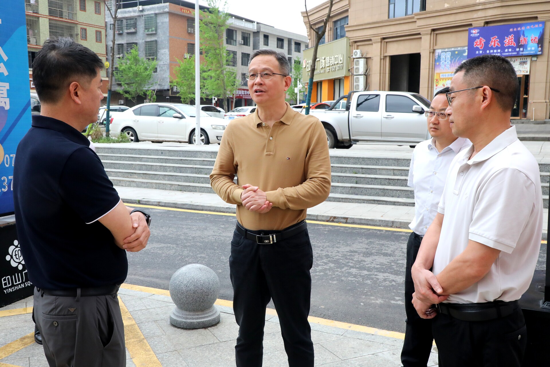 毛政调研重点项目建设工作