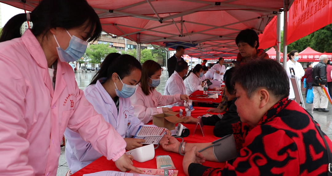 宁远开展第24个全国《职业病防治法》宣传周活动