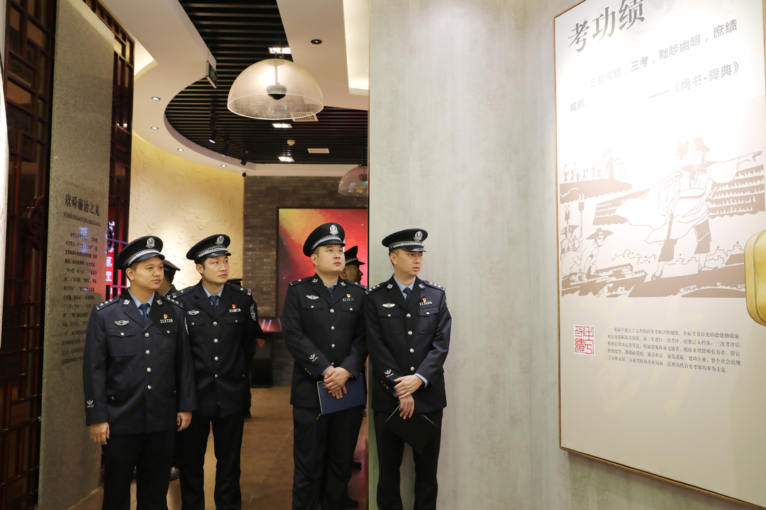 宁远县公安局开展青年民警红色教育暨“青警说”主题活动
