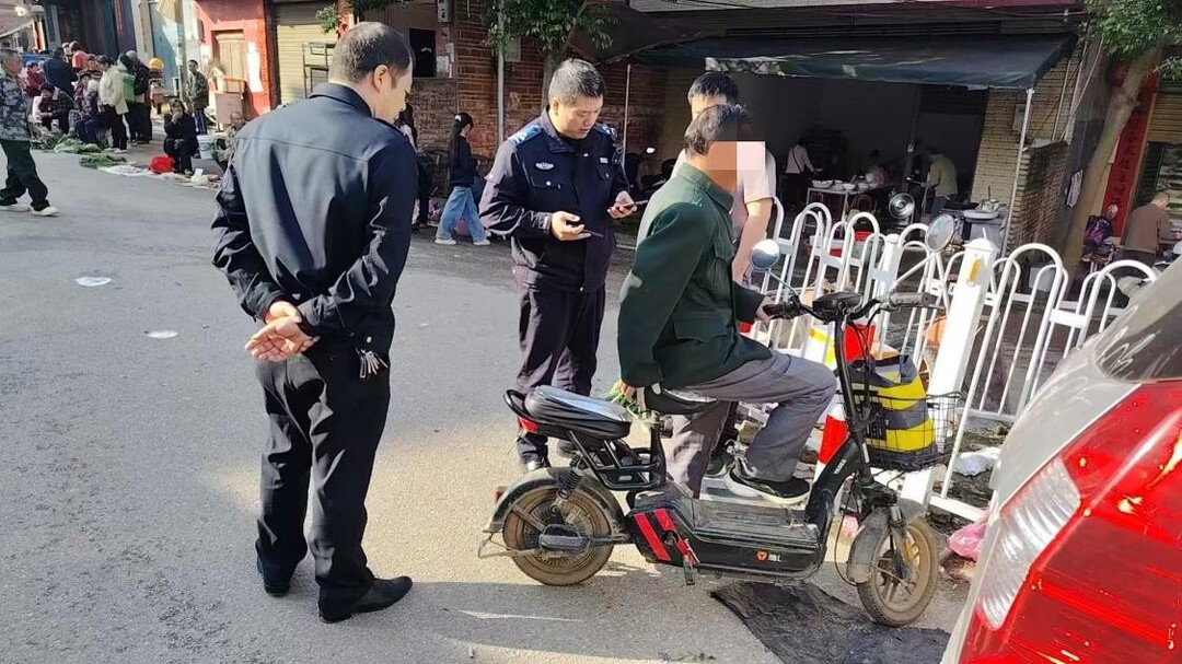 宁远县中和镇：开展马路市场专项整治行动