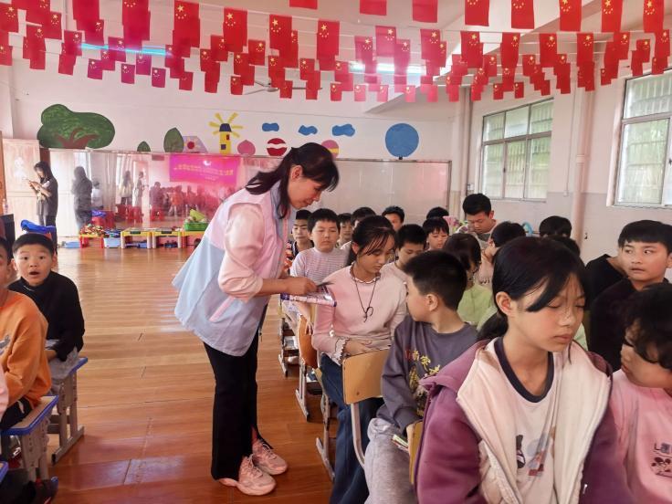 宁远棉花坪瑶族乡：利剑护蕾在行动