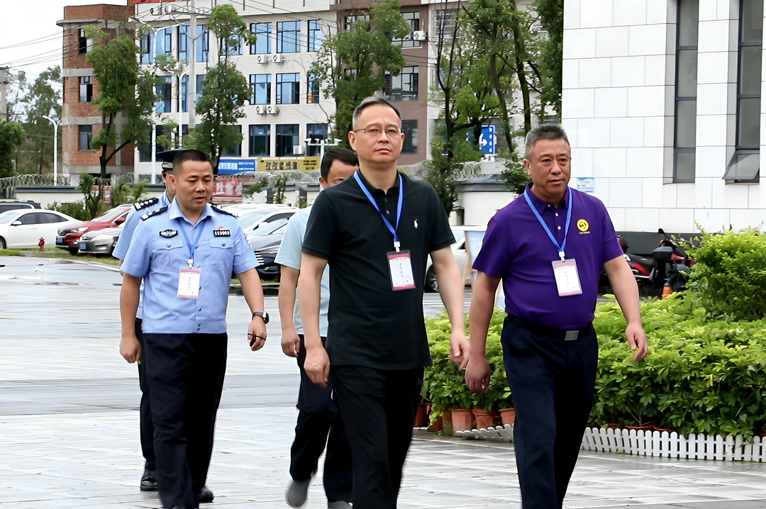 毛政开展2026年高考巡考工作