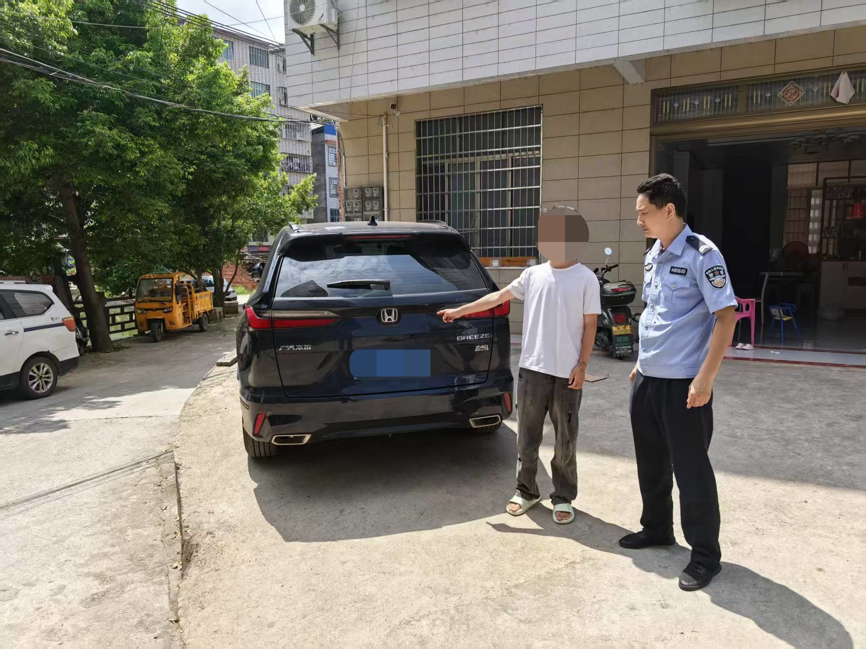宁远公安快速抓获拉车门盗窃嫌疑人