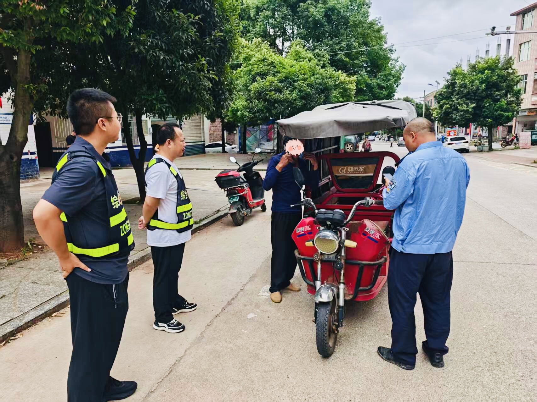 宁远县鲤溪镇：织密交通安全网