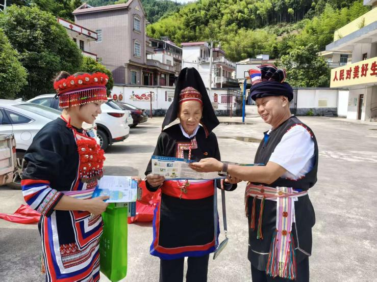 宁远县棉花坪瑶族乡：开展禁毒宣传活动