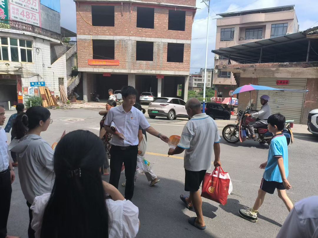 宁远县水市镇：多点发力奏响道路交通安全“宣传曲”