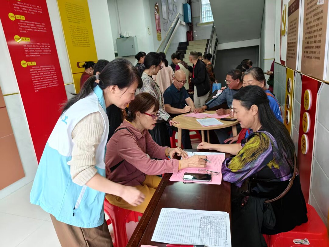 宁远县桐山街道：“爱晚”老年学校开启秋季学期报名工作