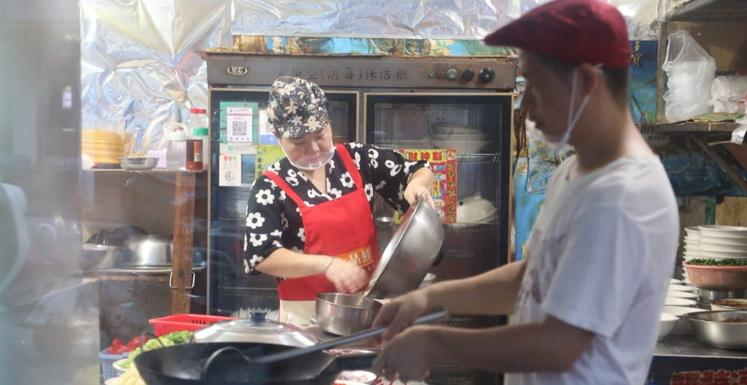宁远：夫妻早餐店 氤氲满城烟火气